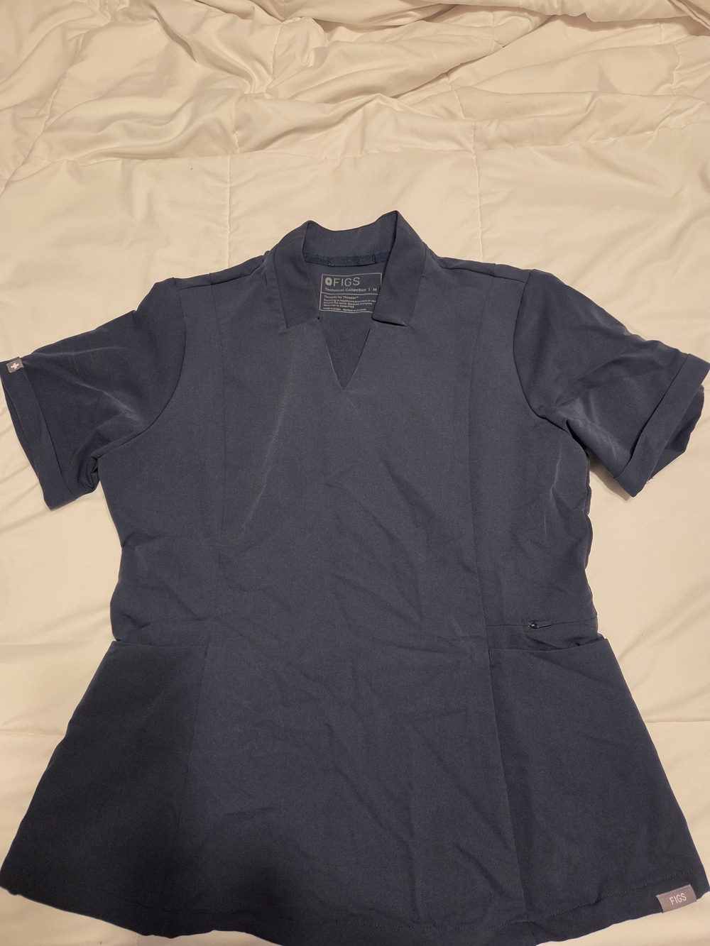 FIGS Dark Harbor Inala Scrub Top(fits Like A Small)